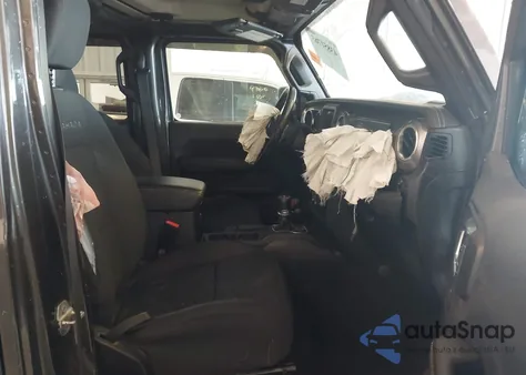 2021 Jeep Wrangler Unlimited Sahara 4X4 from USA, damaged, VIN 1C4HJXEG1MW638243